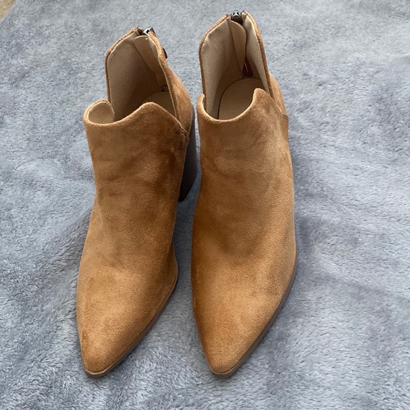 Womens Ankle Boots Slip on Cutout Pointed Toe Chunky Stacked Mid Heel Booties - Picture 2 of 6